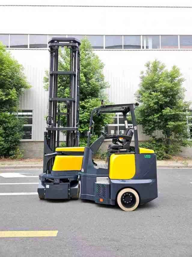 Flexible 2t narrow aisle forklift master